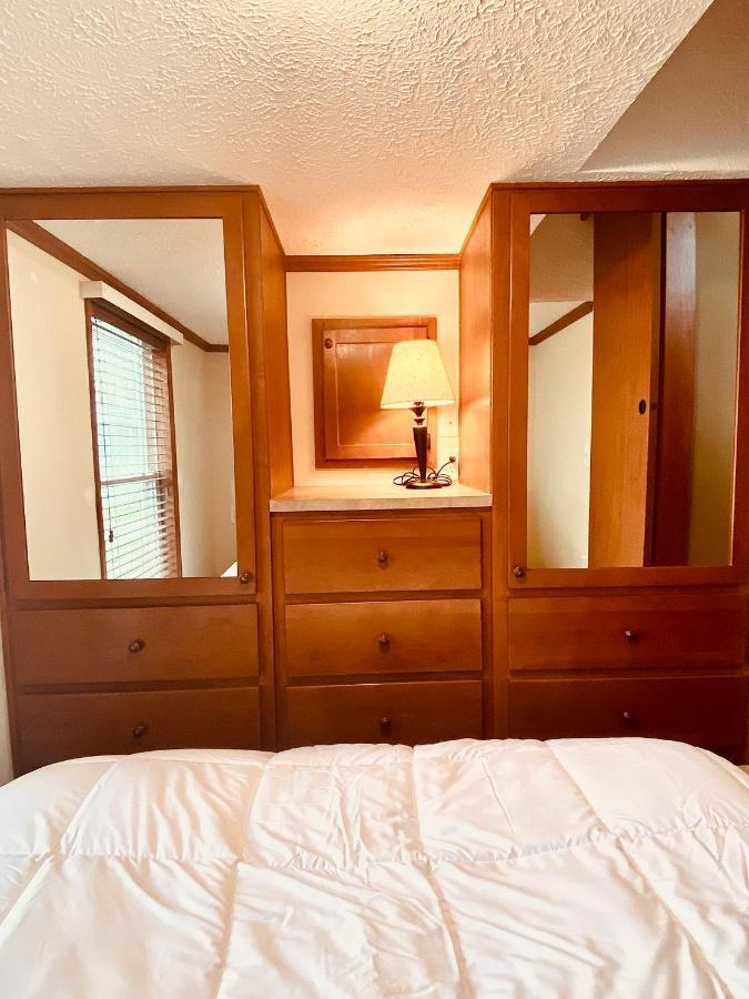 Pleasure Point Rv Resort Edmore Exterior foto