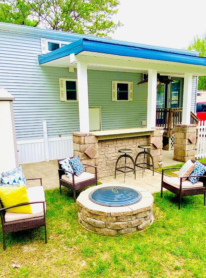 Pleasure Point Rv Resort Edmore Exterior foto